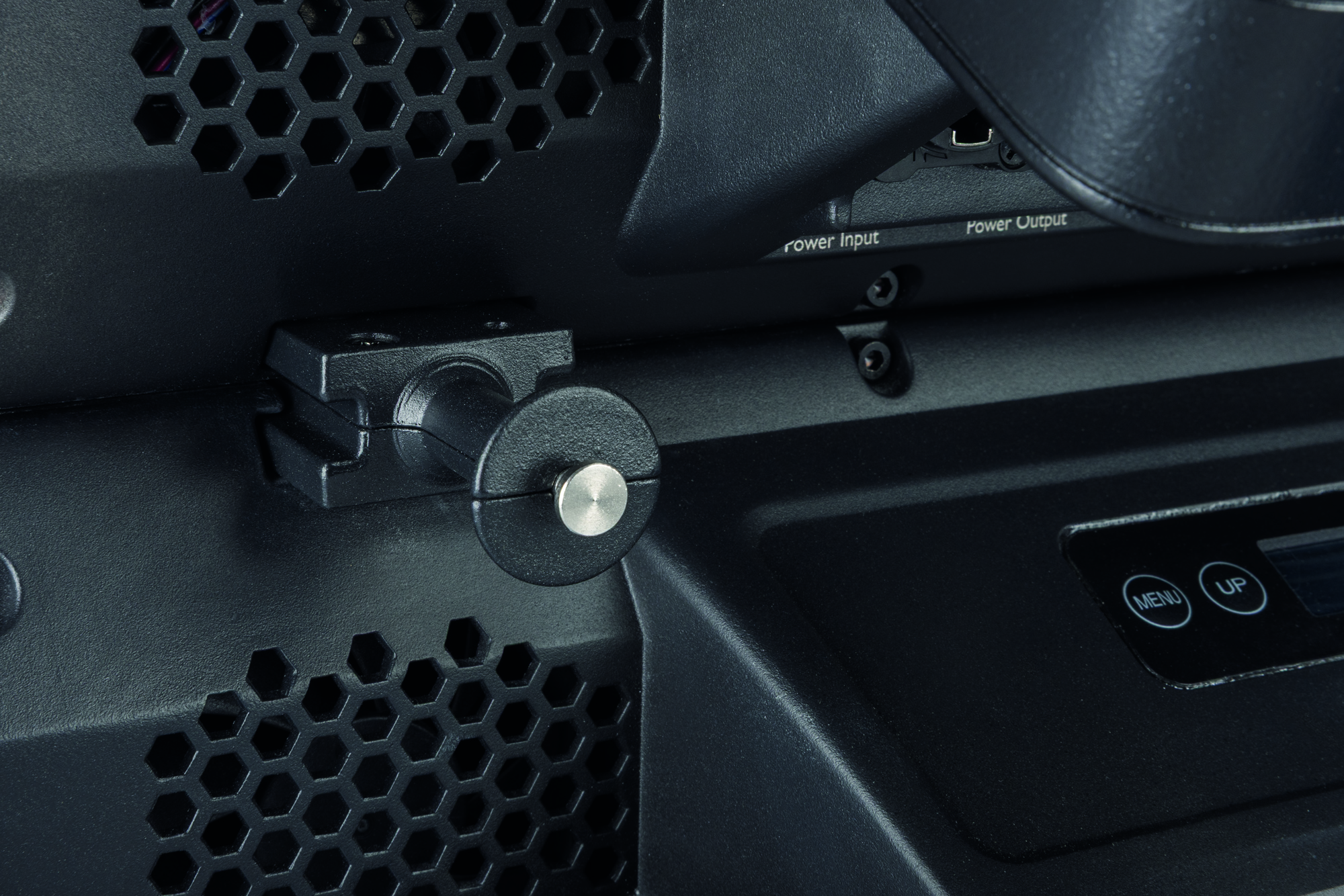 Titan Connection Block accoppiatore metallico nero - Showtec 40352