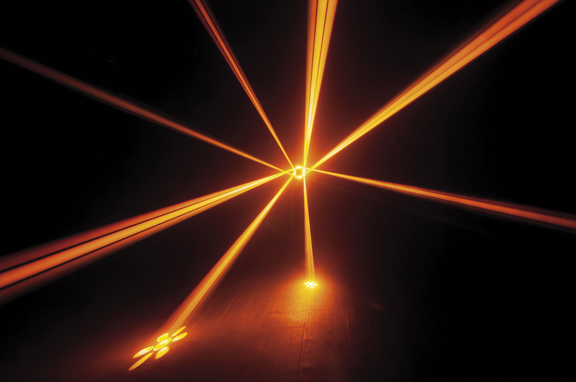 Effetto Beam Airstrike 190W 5R DMX 10ch - Showtec 43158