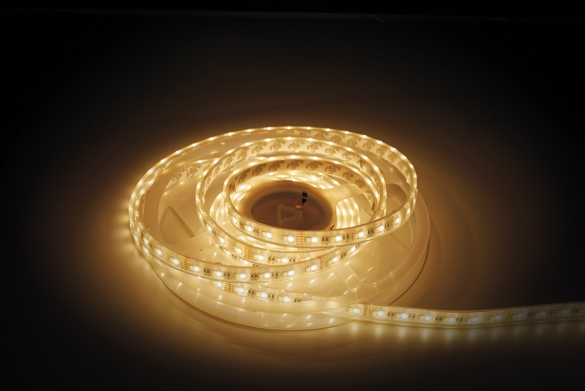 Striscia LED Havana Jade RGBW IP68 2400K 5m 120 LED/m - Artecta A0852127