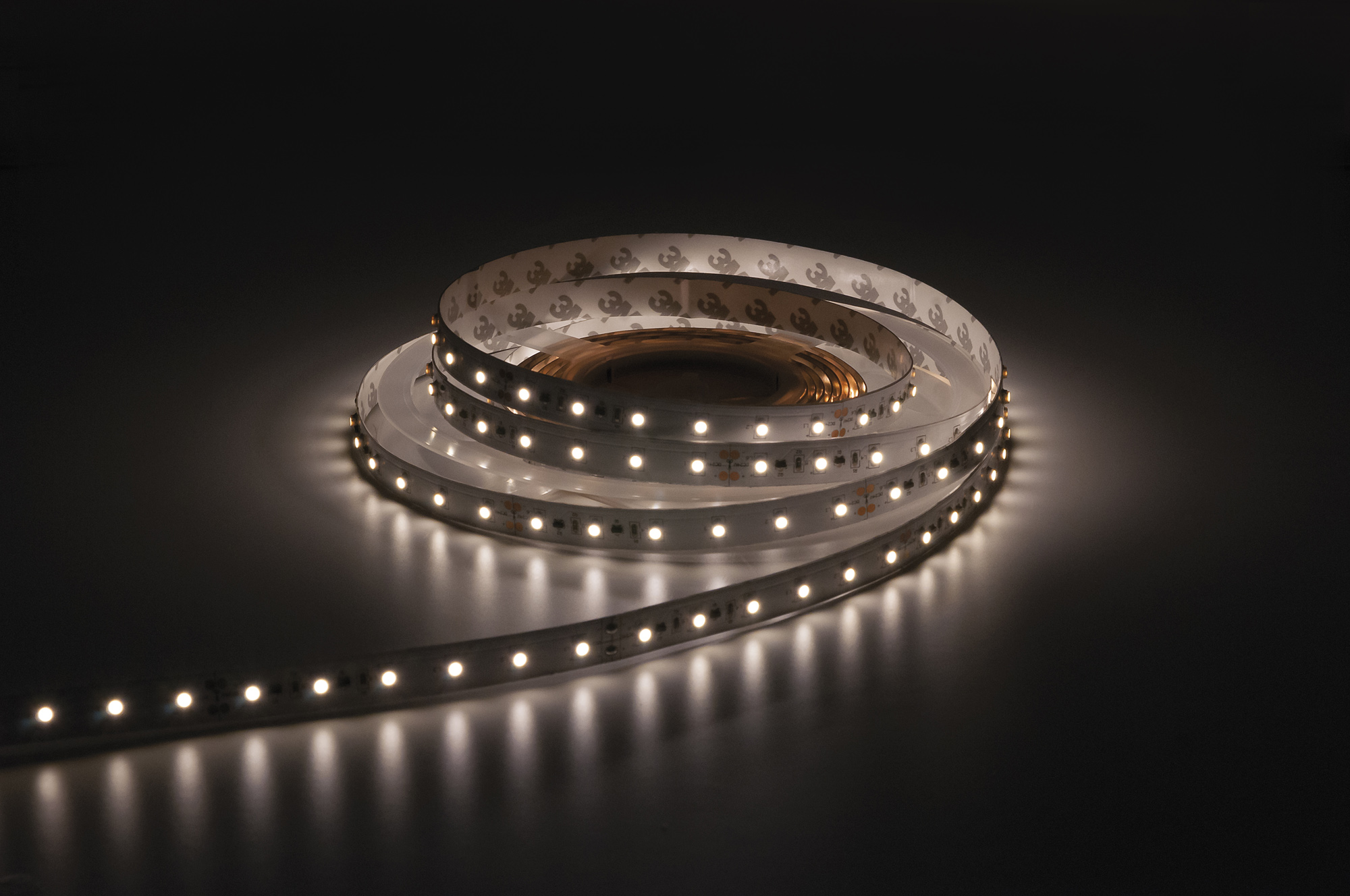 Striscia LED Santiago Ribbon 2400K IP20 60 LED/m 20m - Artecta A0852200