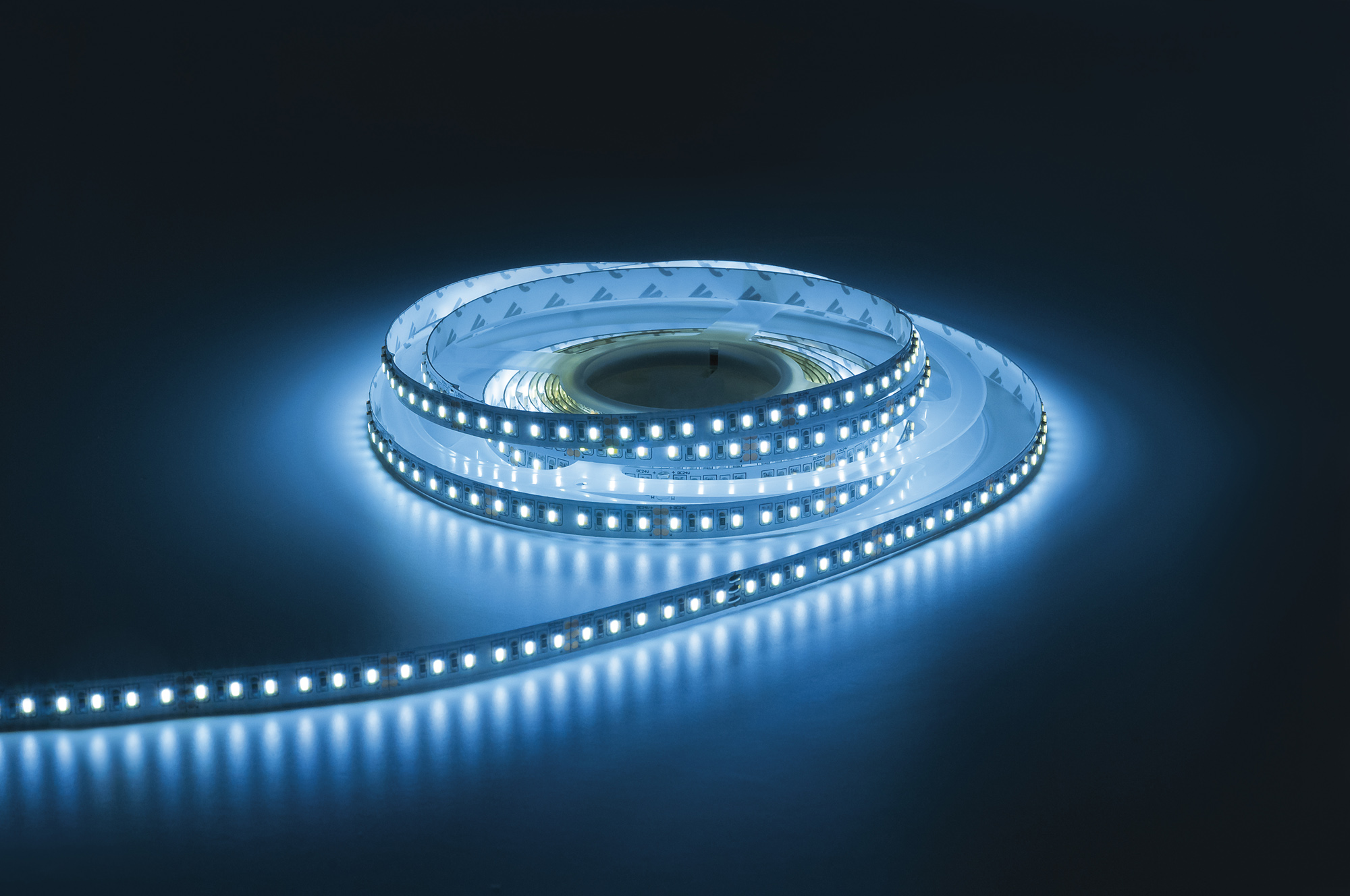 Striscia LED Havana Ribbon Tuneable White 2200-6000K IP20 120LED/m - Artecta A0852350