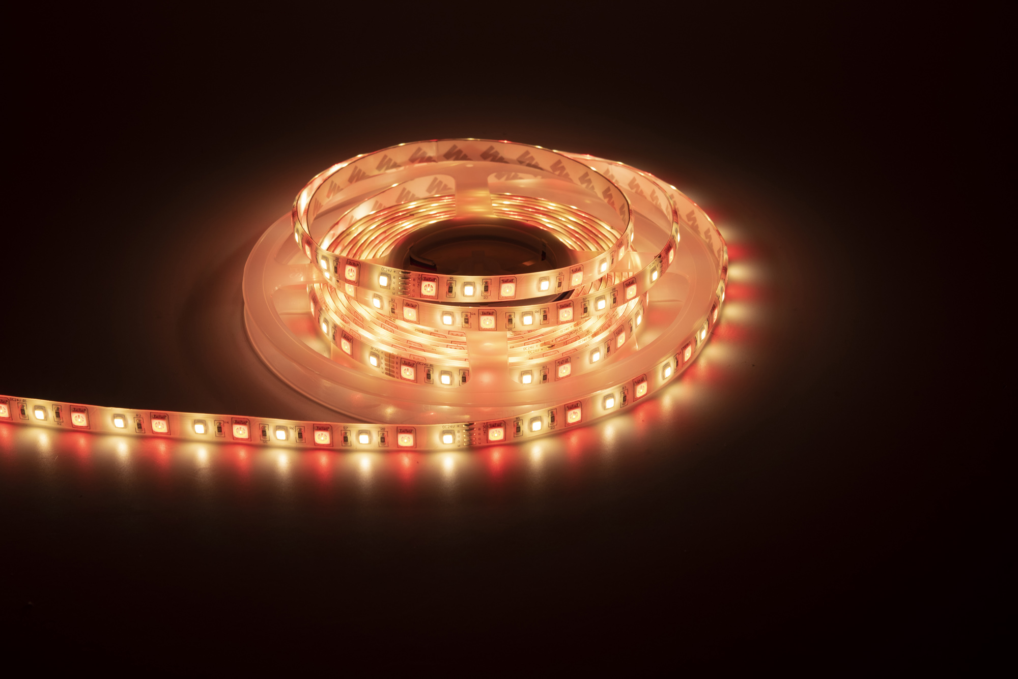 Striscia LED WW+RGB 5m 2700K IP62 72LED/m 10mm - Artecta A0856401