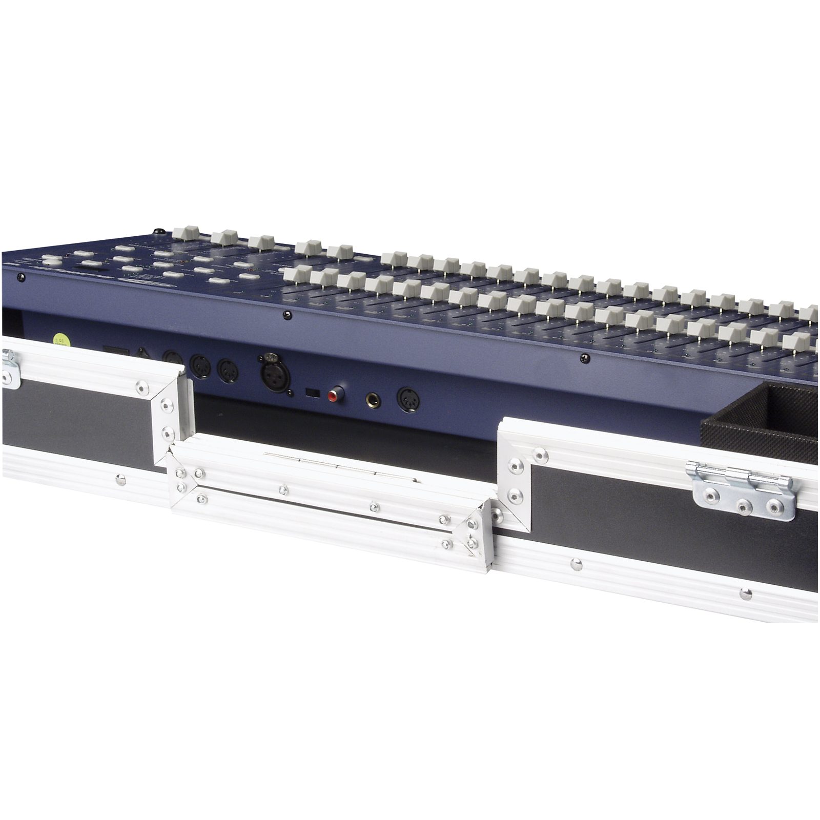 Case for Showmaster 48 with accessory compartment - Showtec D7402